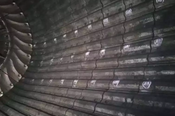 高铬铸铁弧形耐磨衬板有哪些产品特性呢? 高铬铸铁弧形耐磨衬板有哪些产品特性呢?
