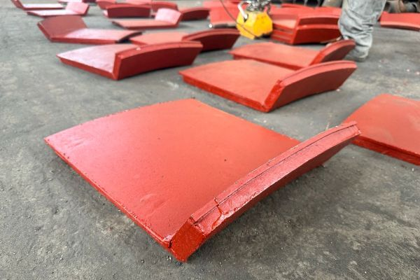 铸造双金属复合耐磨衬板厂家 铸造双金属复合耐磨衬板厂家